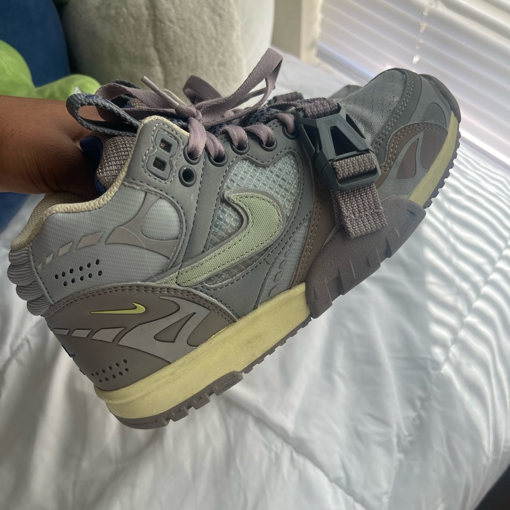 Nike Air Trainer 1 SP/ Smoke Grey/Honeydew